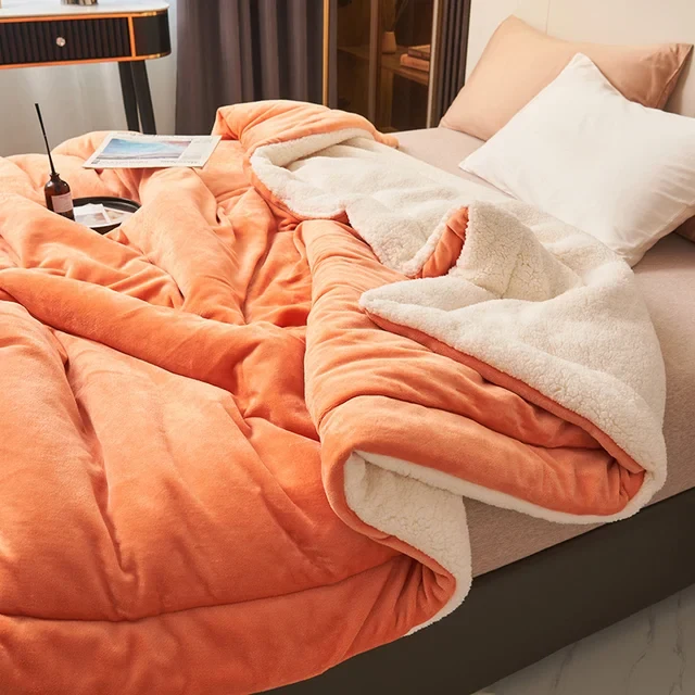 Warm Double-Sided Plush Fleece Blanket with Sherpa and Quilted Stitching