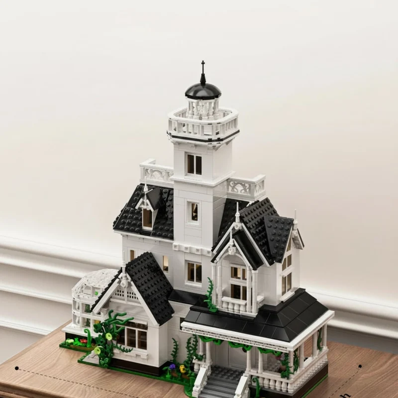 Halloween Construction Blocks Victorian House with LED Lighting and Plastic Play Pieces