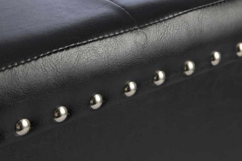 Baule Cassapanca Pouf Contenitore in Similpelle Soriani Nero con Borchie