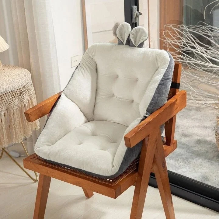 Plush Chair Cushion with Integrated Backrest and Tufted Design