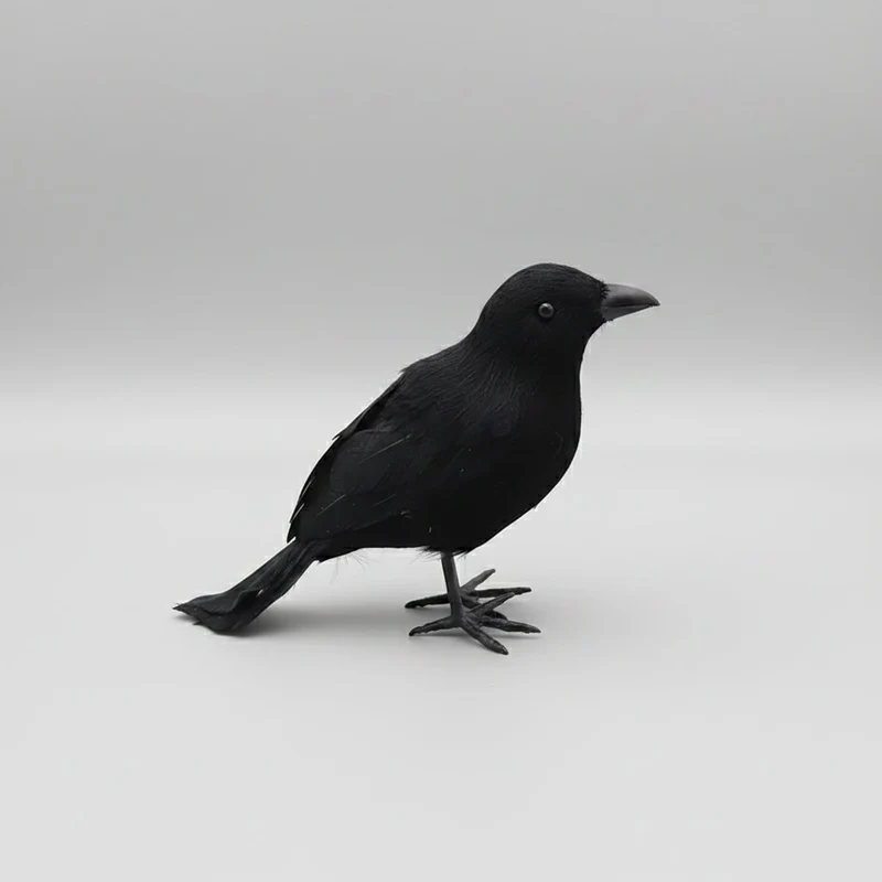 Halloween Decorative Raven Figurine with Black Feathers for Parties and Gardens
