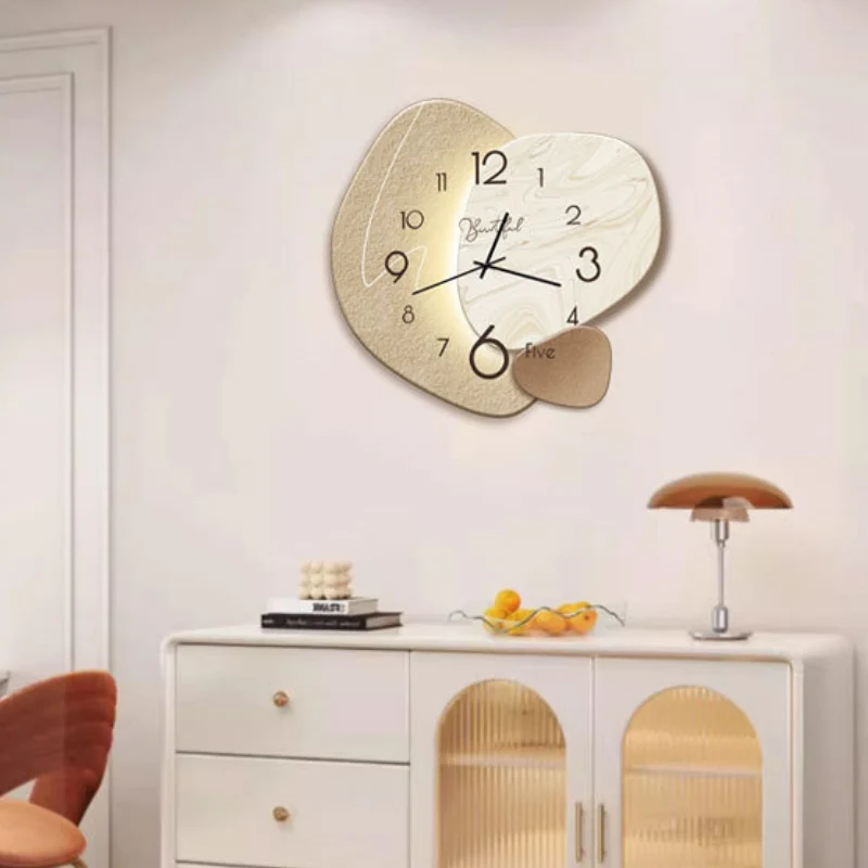 Wandklok – Strak Scandinavisch ontwerp met geruisloos uurwerk