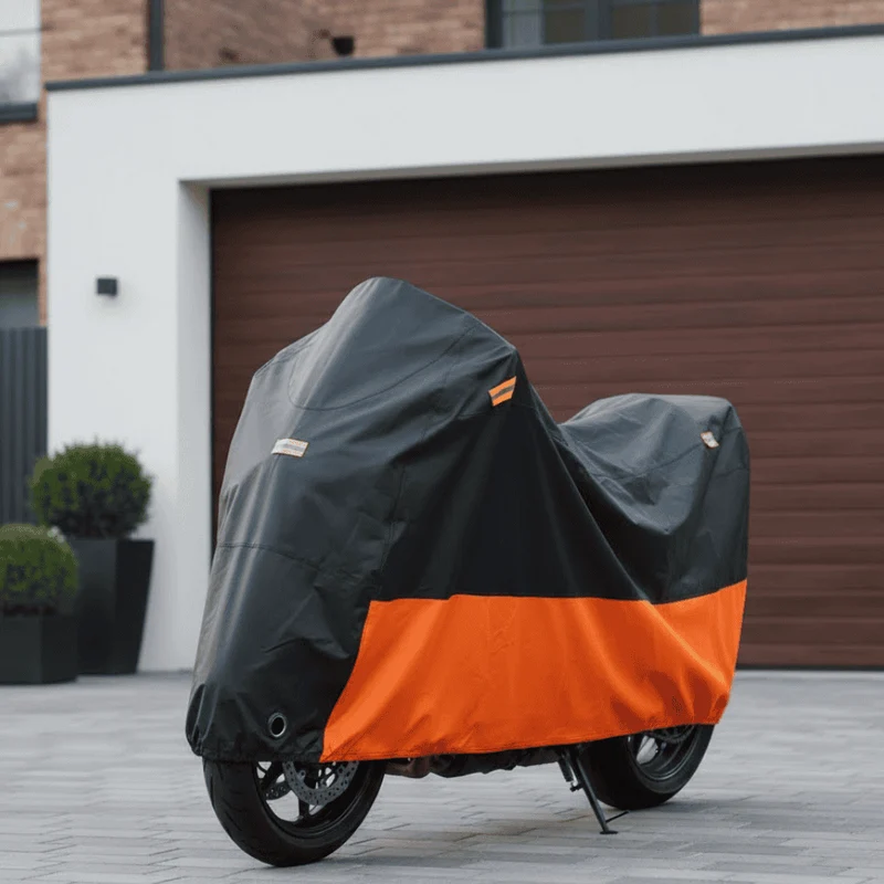 Motorhoes waterdicht – Zilvergecoat weefsel met slotgat en reflectiestrepen