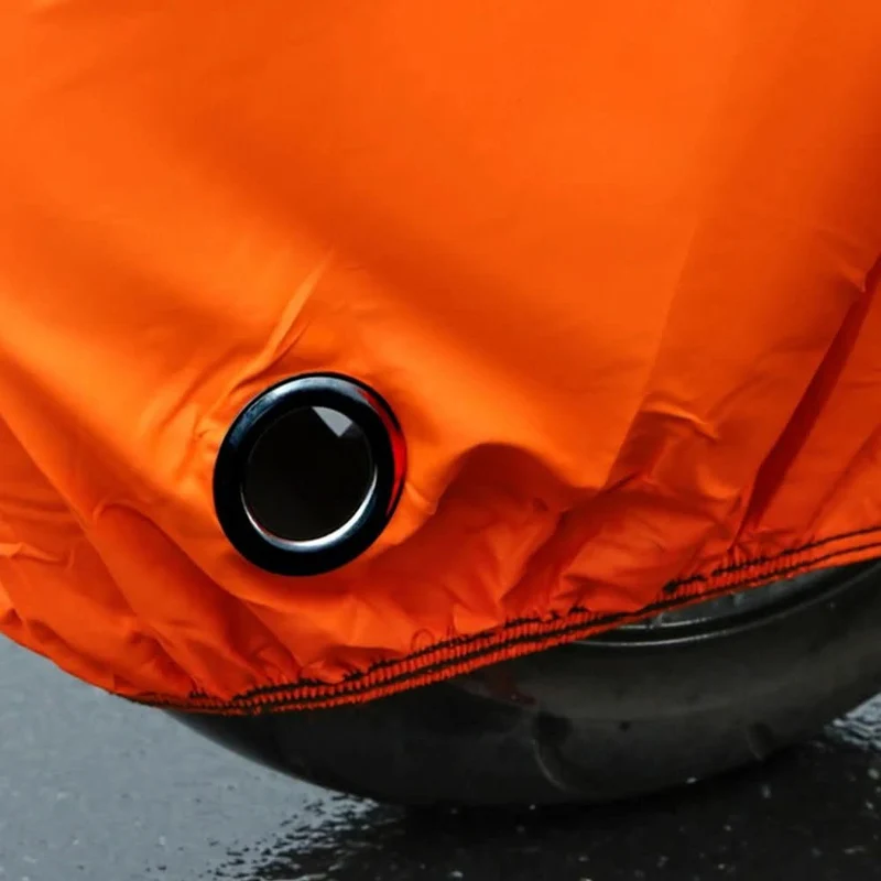 Motorhoes waterdicht – Zilvergecoat weefsel met slotgat en reflectiestrepen