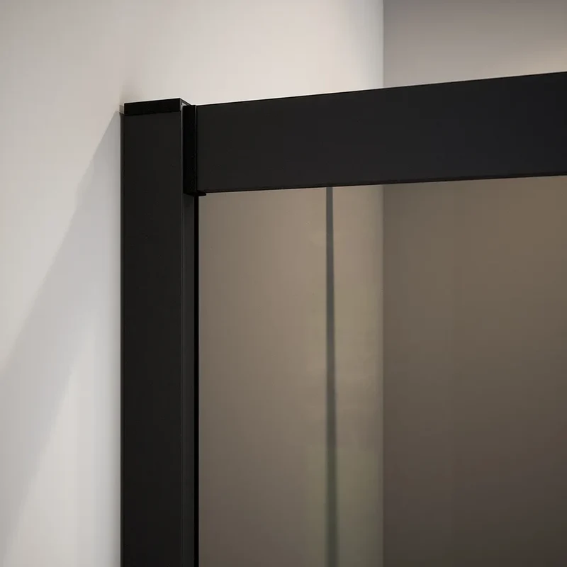 Box doccia 80x100 cm angolare scorrevole profili nero opaco vetro 6mm fumè h185 | Tonga