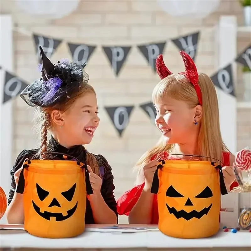 Halloween Bucket with LED Lights and Jack-O-Lantern Print for Trick-Or-Treat Candy