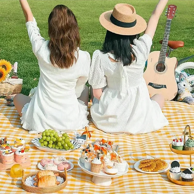 Picknickdeken 100×150 cm – Waterdichte Onderzijde & Compact Opvouwbaar