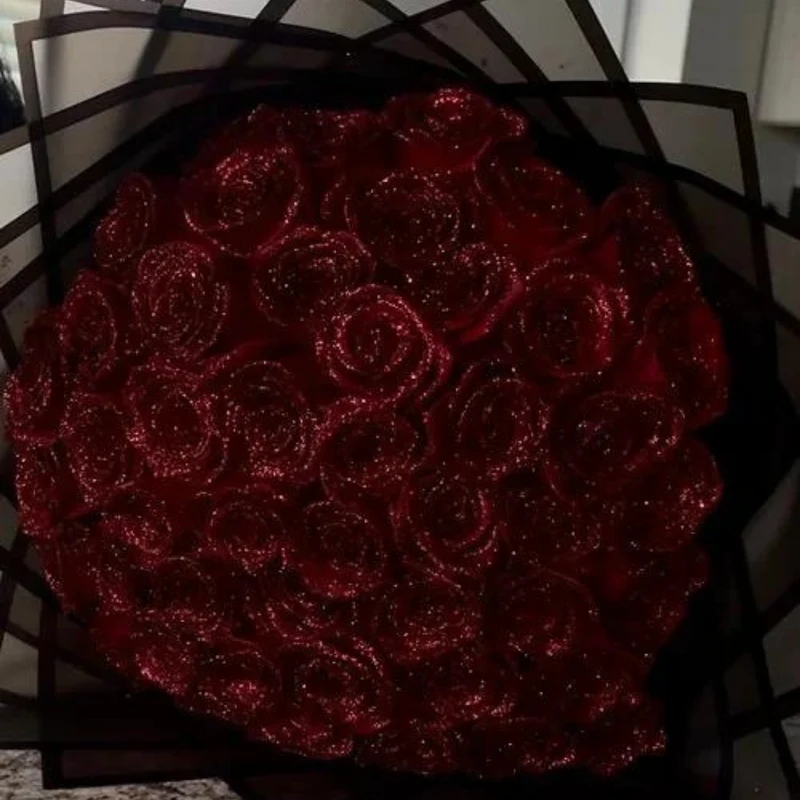 Rose Éternelle Scintillante sous Cloche – Cadeau Lumineux