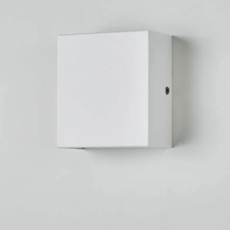 Smart outdoor LED lighting with motion sensor