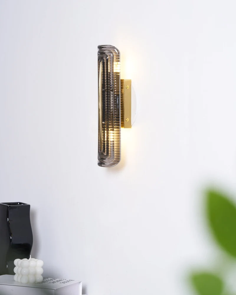 Modern curved LED wall lamp for interior lighting