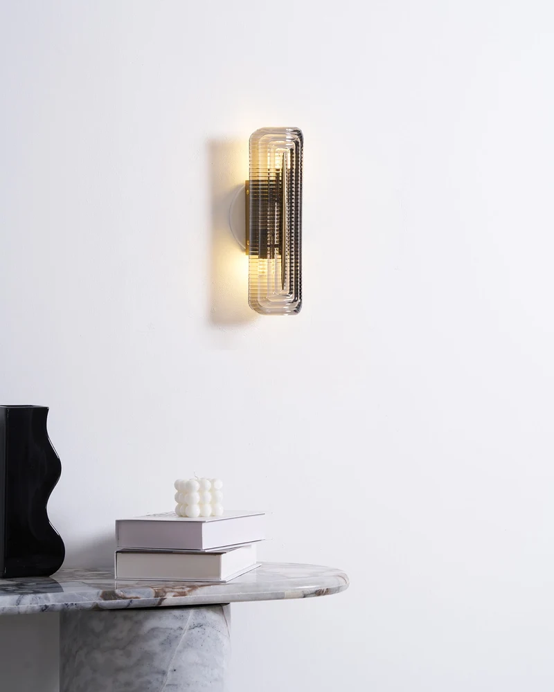 Modern curved LED wall lamp for interior lighting