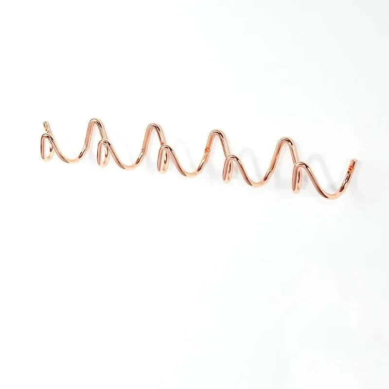Space-saving wall hanger with multiple hooks wave