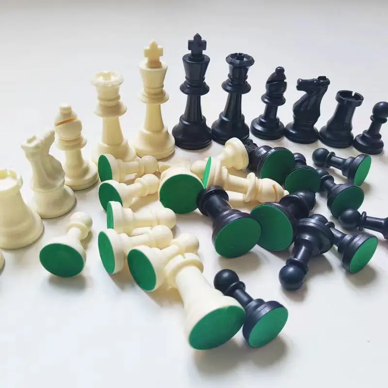 Chessora Complete Houten Schaakset – 32-Delige Set van Hoogwaardig Hout, Klassiek Ontwerp voor Beginners & Gevorderden