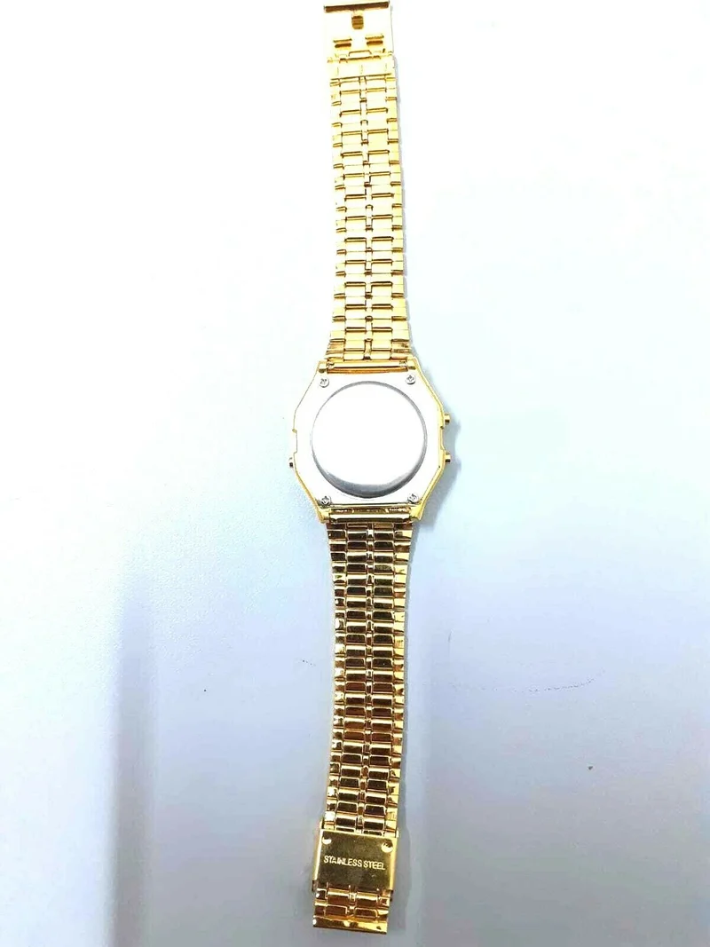 Impermeabile in oro rosa Moda Uomo Donna Orologio da polso digitale Orologi U.D.
