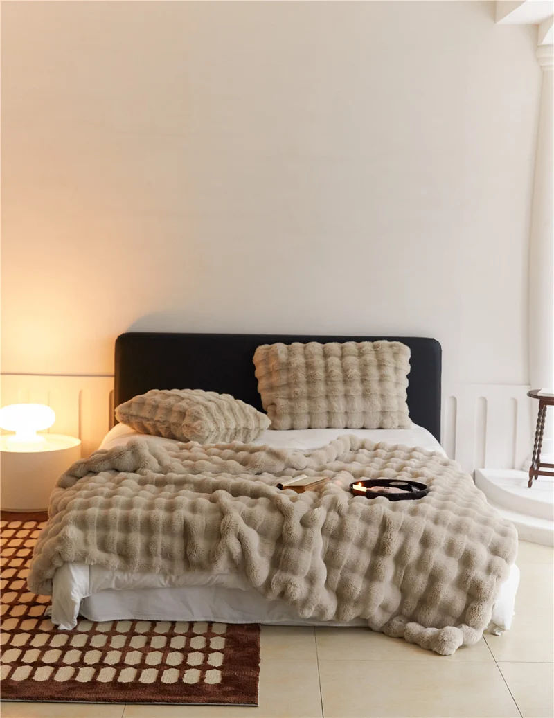 Portable soft and fluffy sofa blanket