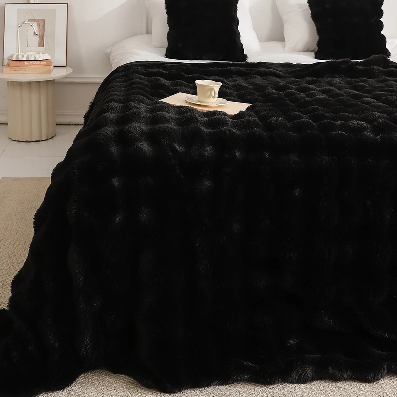 Portable soft and fluffy sofa blanket