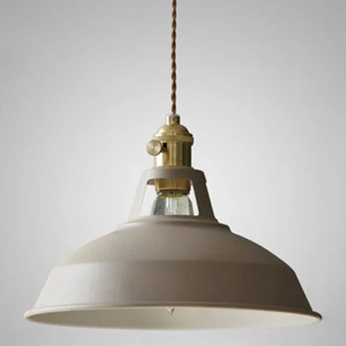 Versatile vintage-style pendant lamp