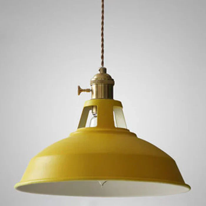 Versatile vintage-style pendant lamp