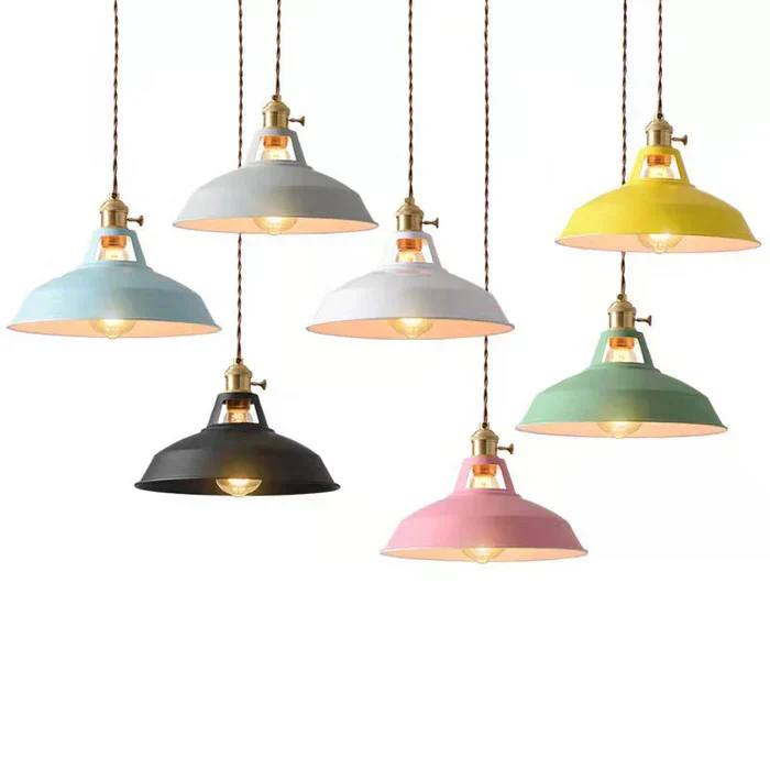 Versatile vintage-style pendant lamp
