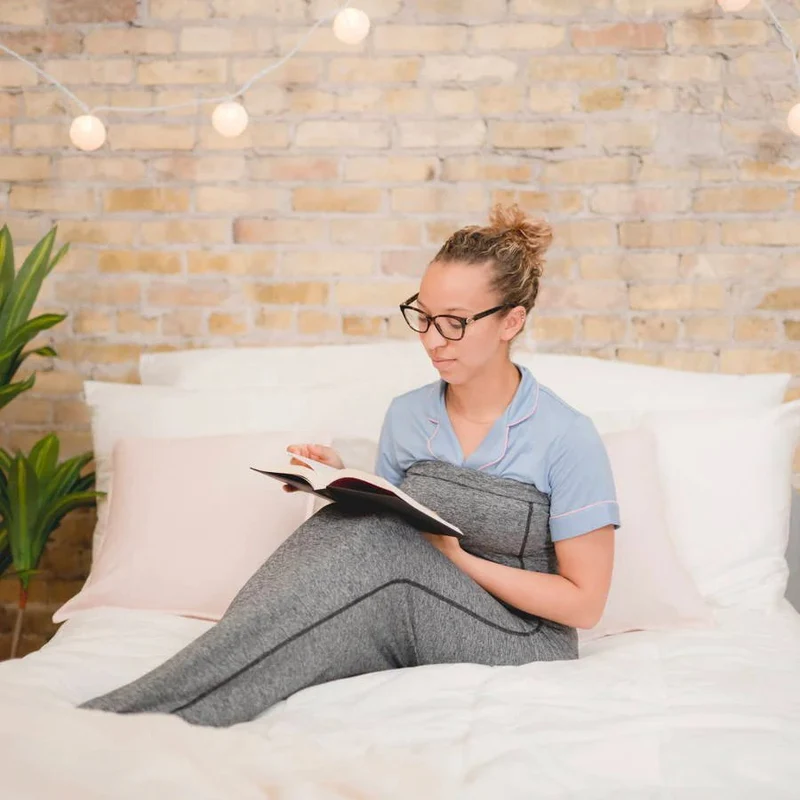 Cozy Compression Blanket for Peaceful Sleep