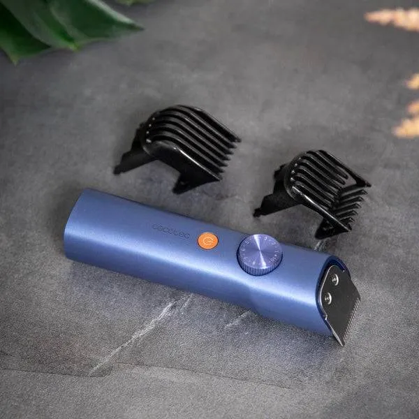 Cecotec PrecisionCare Barber Pro Rifilatore Barba Wireless - Autonomia 90min - Lame in Acciaio Inox - Pettini Regolabili - Rotella di Regolazione - IPX7 - Display LED - Colore Blu Marino