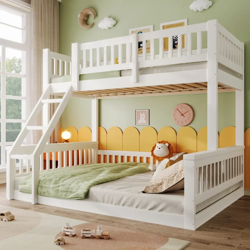 Letto a castello 90x200 e 140x200 cm in legno di pino; con scala e sponde; bianco