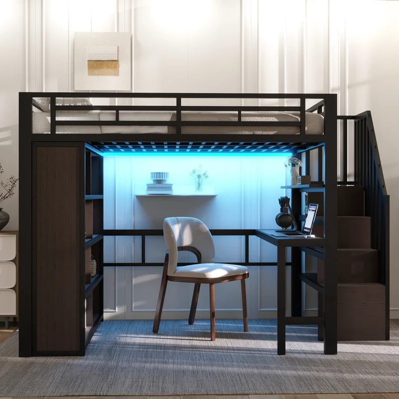 Letto a soppalco 140x200 cm con scrivania; struttura in metallo e MDF; scala contenitore; LED e scaffali; nero