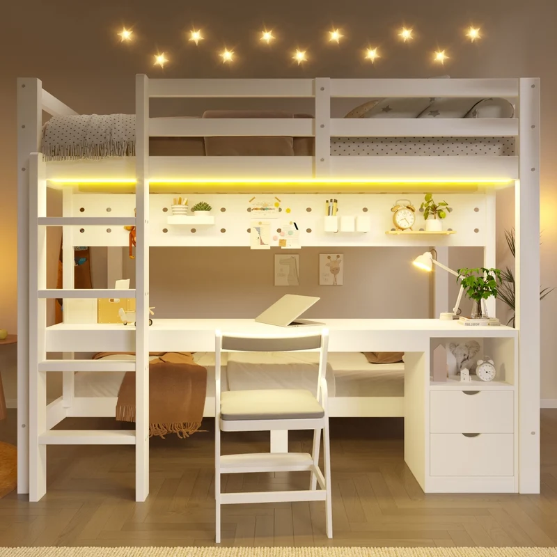 Letto a soppalco 140x200 cm in legno di pino con letto inferiore 90x200 cm; scrivania integrata e cassetti