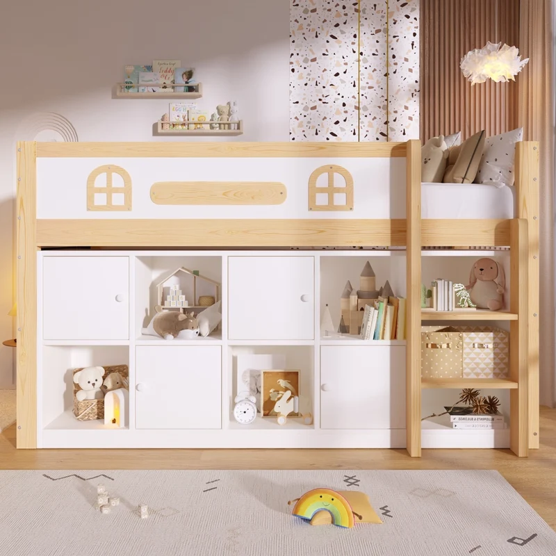 Letto rialzato 90x200 cm con scala; lavagna integrata e vani portaoggetti in pino e MDF; bianco e naturale