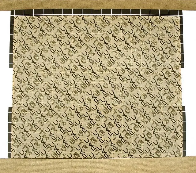 Edge Black Glue Boards
