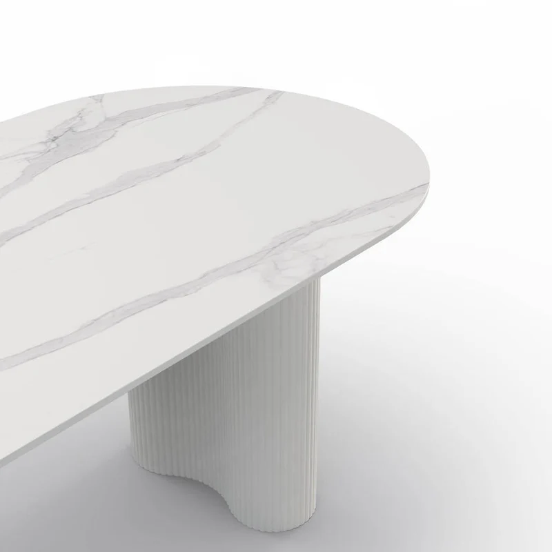 Tavolo da pranzo ovale POELA, effetto marmo bianco