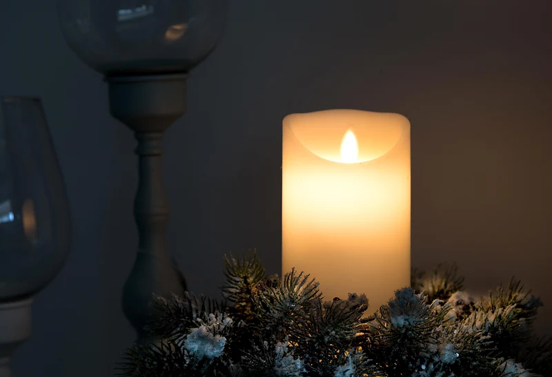 Set 3 Candele Cera Artificiale con Telecomando a Fiamma Mobile Altezza 13 cm Bianco