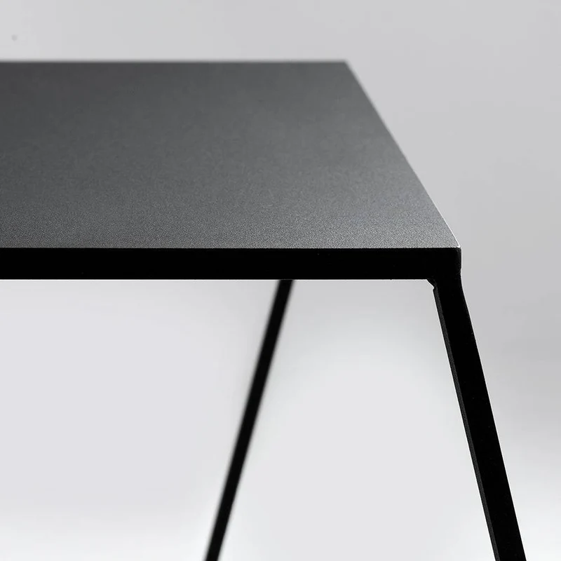 Tavolino ZAK in metallo 80, nero
