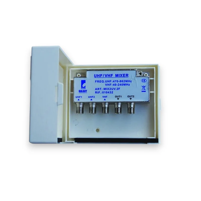 Miscelatore palo esterno VHF e 2xUHF con 2 uscite per antenna segnali combinati compatti compatibile pali 60mm