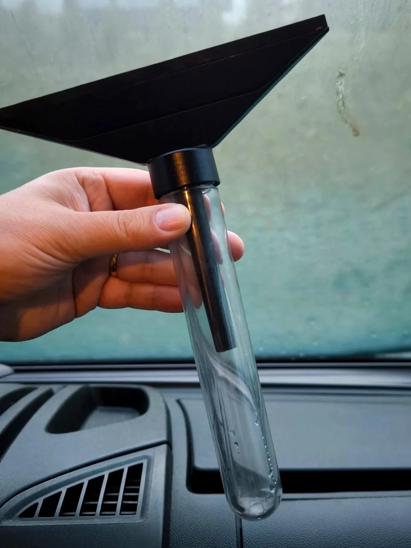 Kondenswasserabzieher für die Windschutzscheibe – Wasserbehälter im Griff – Transporter | Wohnmobil | Auto