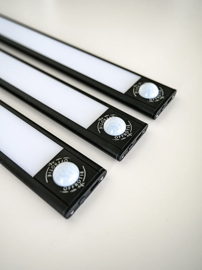 Der magnetische LED-Streifen - Offrotie-Lampe für Schränke, Küche, Bad - 3 Größen | Bewegungssensor | 3 Farbtemperaturen