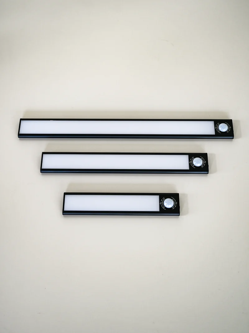 Der magnetische LED-Streifen - Offrotie-Lampe für Schränke, Küche, Bad - 3 Größen | Bewegungssensor | 3 Farbtemperaturen