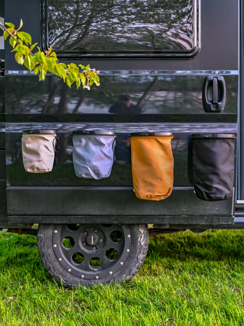 Der Flextrash Abfalleimer - Mittel 5 Liter - Tragbar für Vanlife
