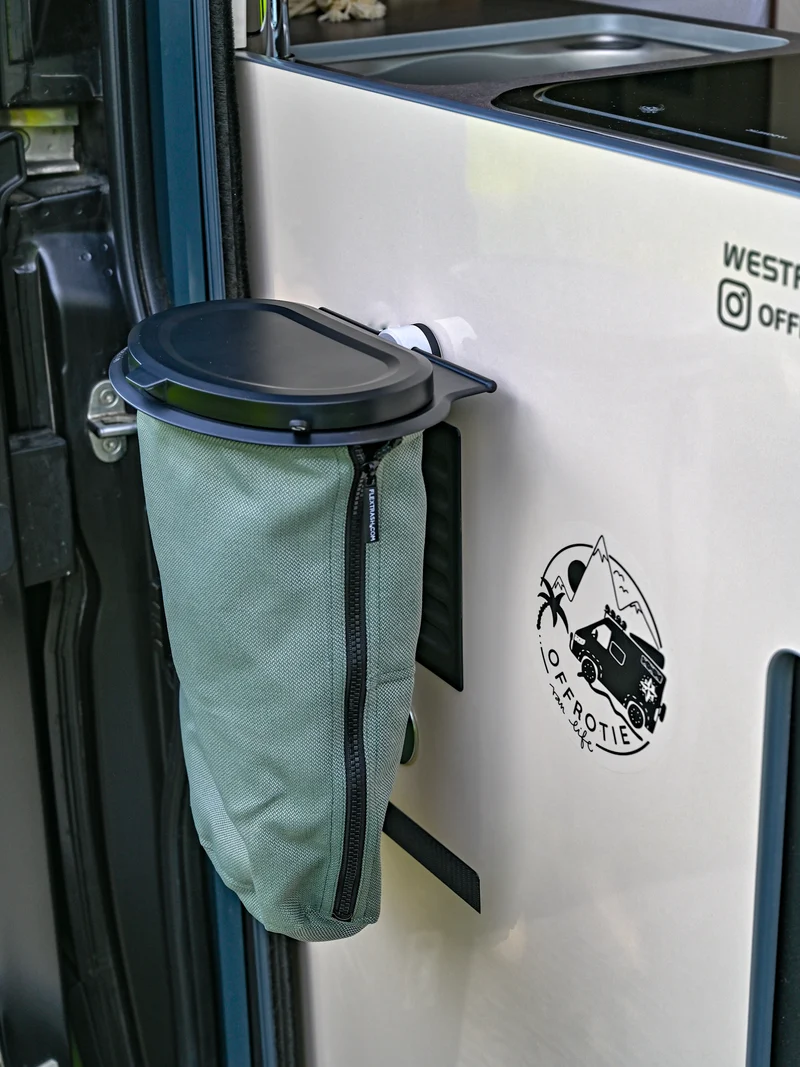 Der Flextrash Abfalleimer - Mittel 5 Liter - Tragbar für Vanlife