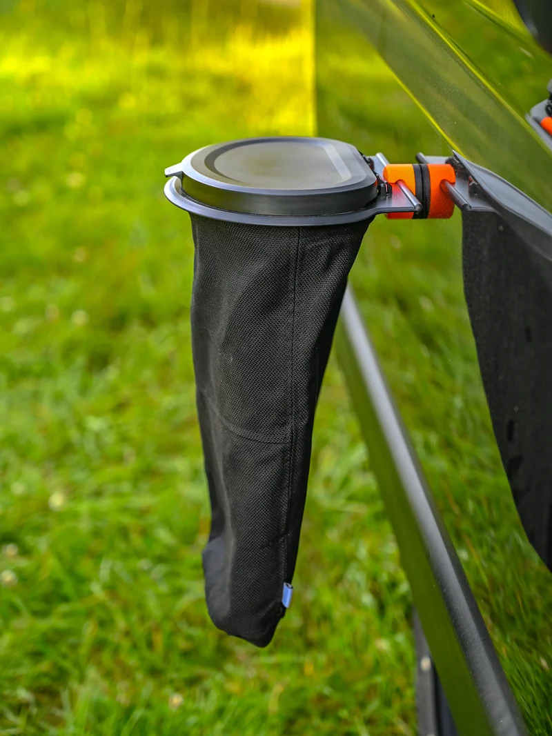 Der Flextrash Abfalleimer - Mittel 5 Liter - Tragbar für Vanlife