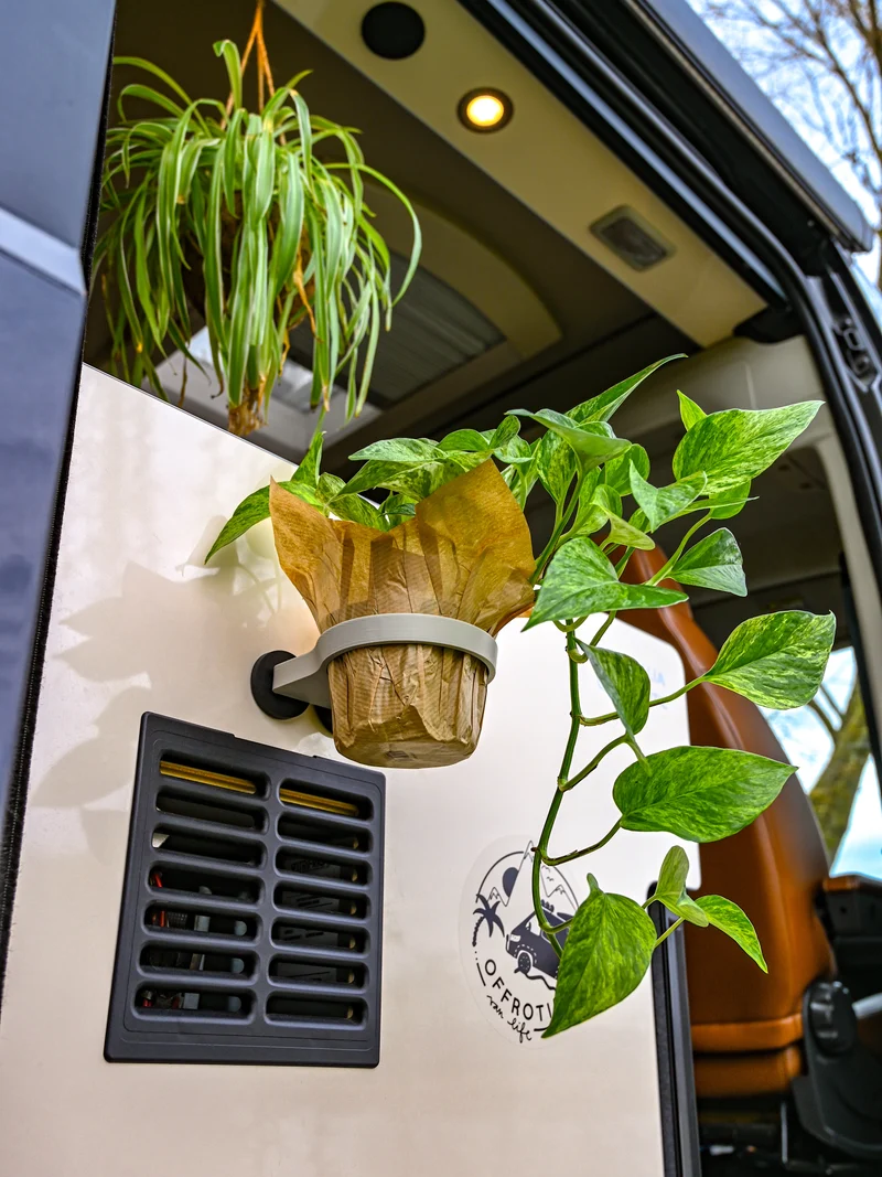 Der Ring – Magnetischer Pflanzenhalter ø100 mm – Offrotie 3D-gedruckt – Tragbar für Vanlife
