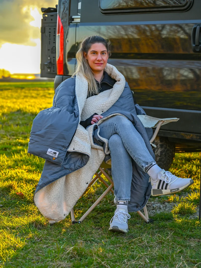 Die Decke – Offrotie kuschelig warme Decke – weich und nachhaltig fürs Vanlife