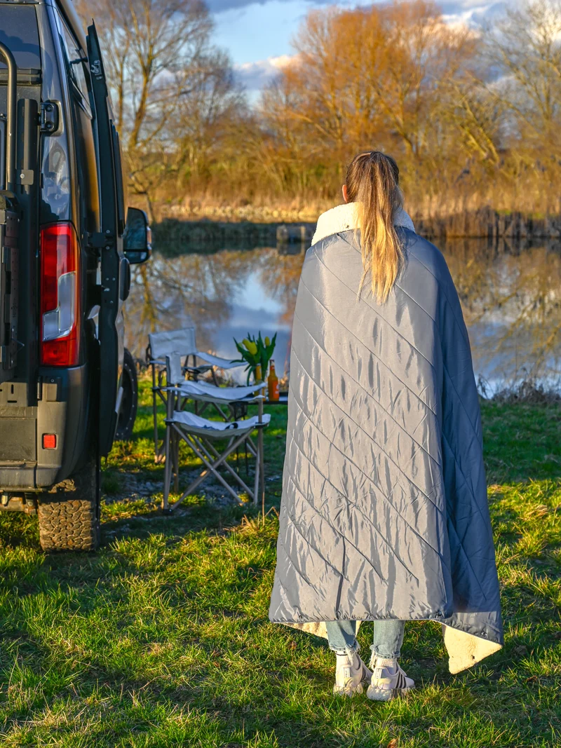 Die Decke – Offrotie kuschelig warme Decke – weich und nachhaltig fürs Vanlife