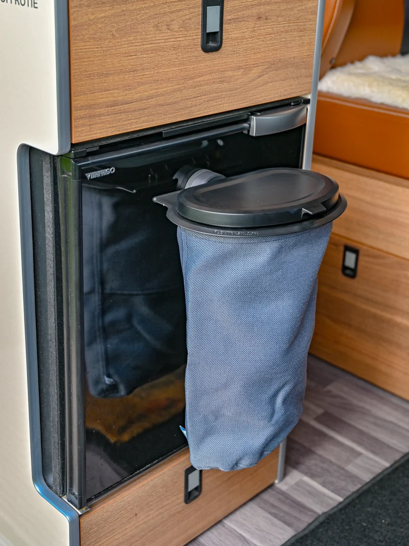 Der Flextrash Abfalleimer - Groß 9 Liter - Tragbar für Vanlife