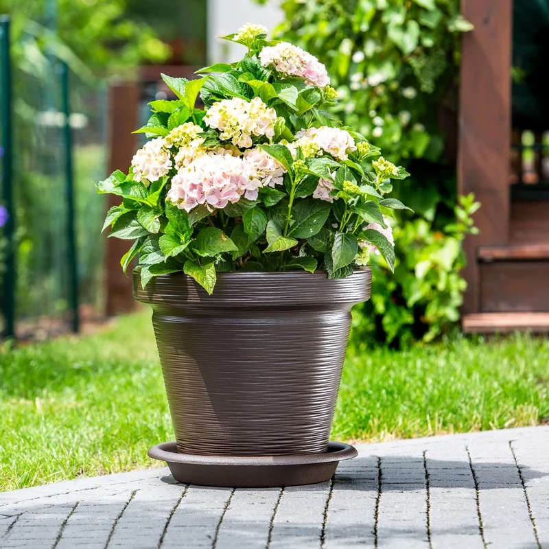 Vaso da giardino KADAX per fiori, con coperchio e sottovaso, grande, marrone, 55 cm