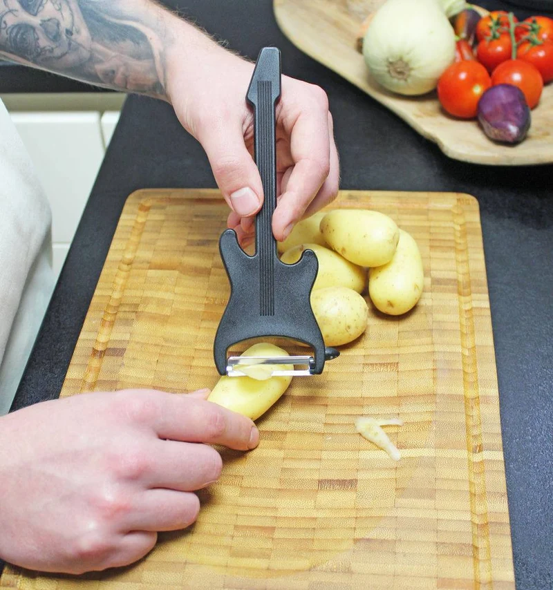 Pelaverdure a Forma di Chitarra MAGS