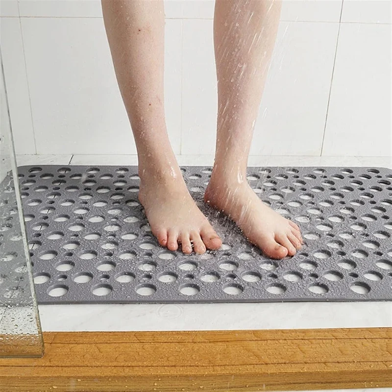 Non-slip shower mat with a safe surface