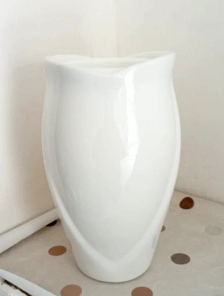 Handmade Flower Pot in Porcelain Height 20 CM for Wall or Ground