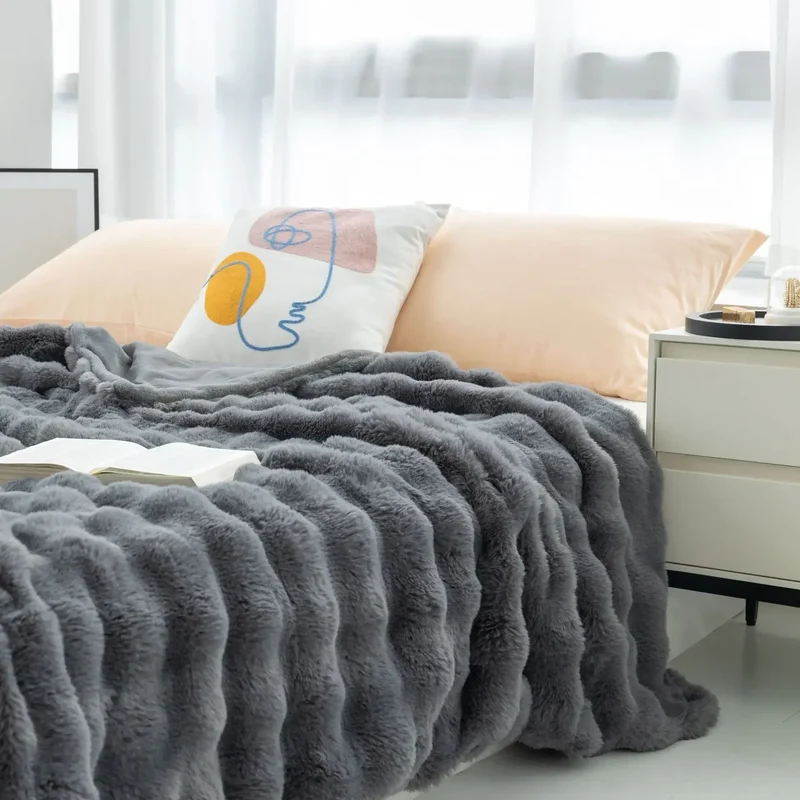 Comfortable Double-Sided Winter Blanket