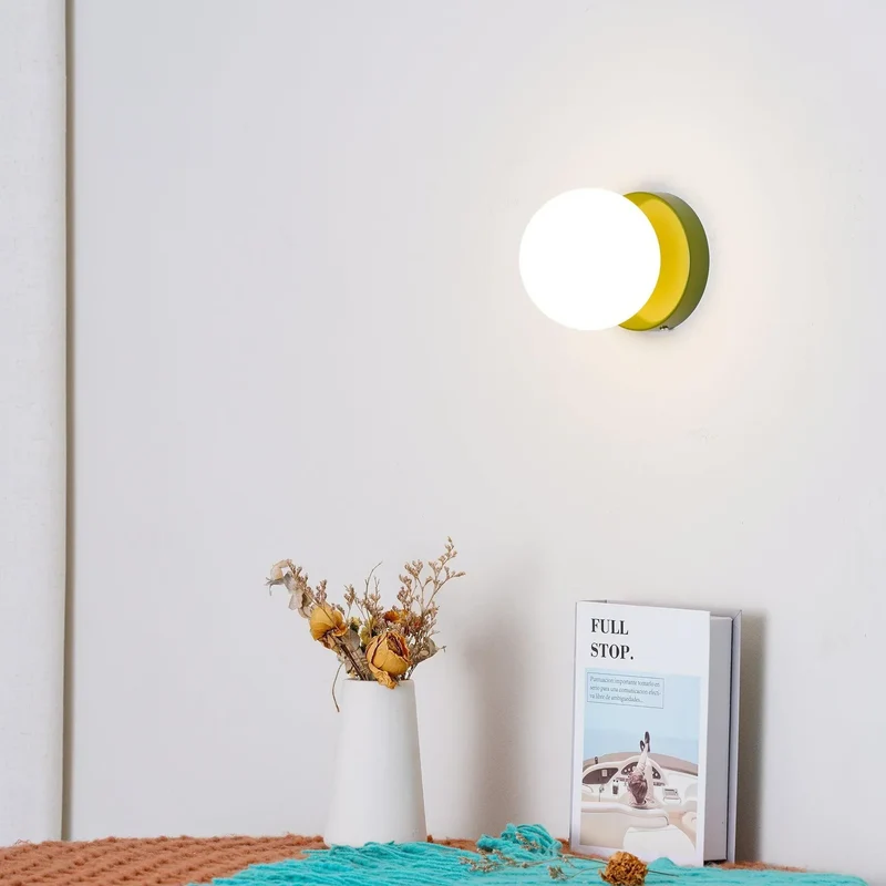 Versatile modern wall and ceiling lamp